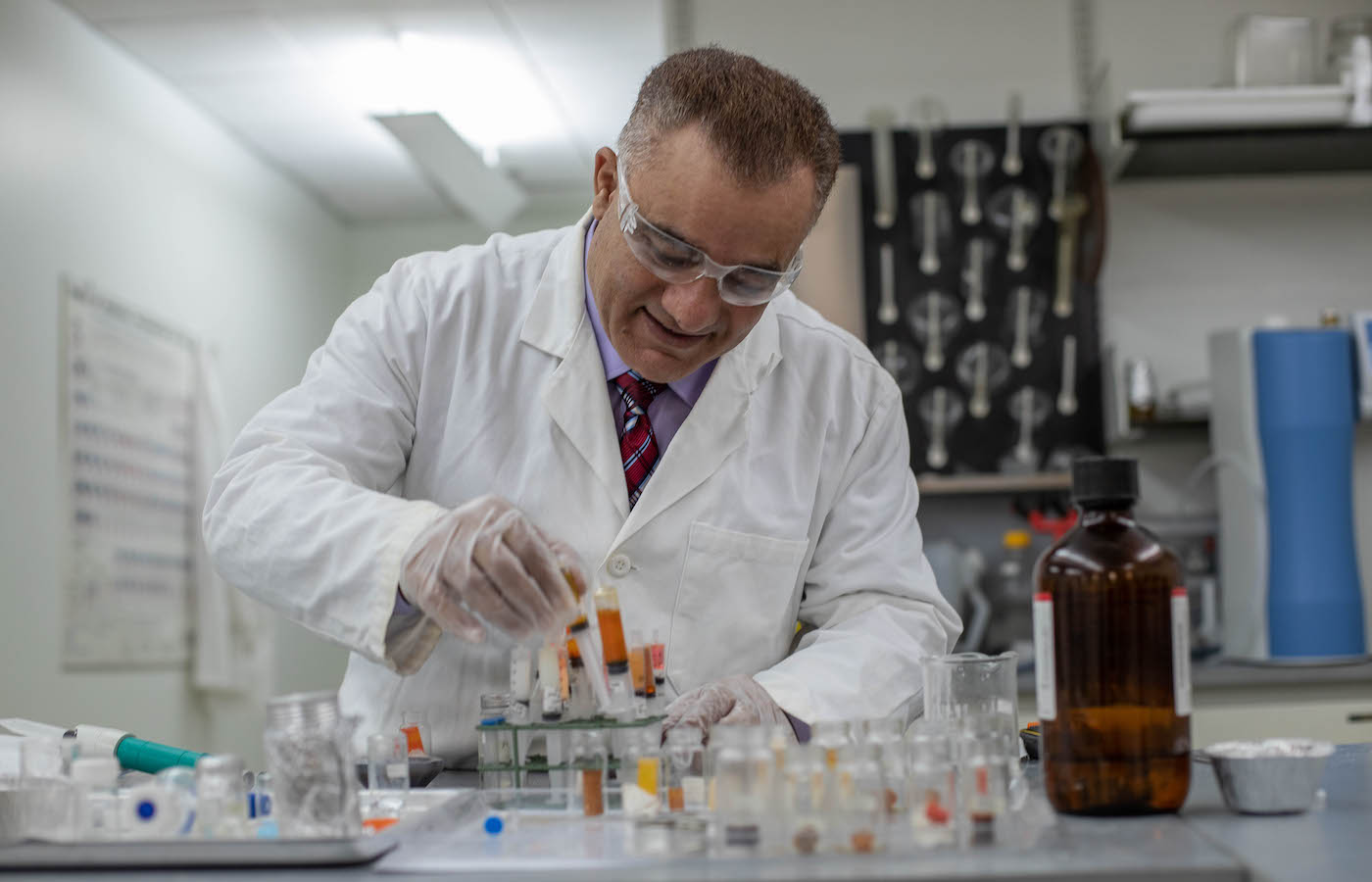 Khaled Saoud in his laboratory at VCUarts Qatar